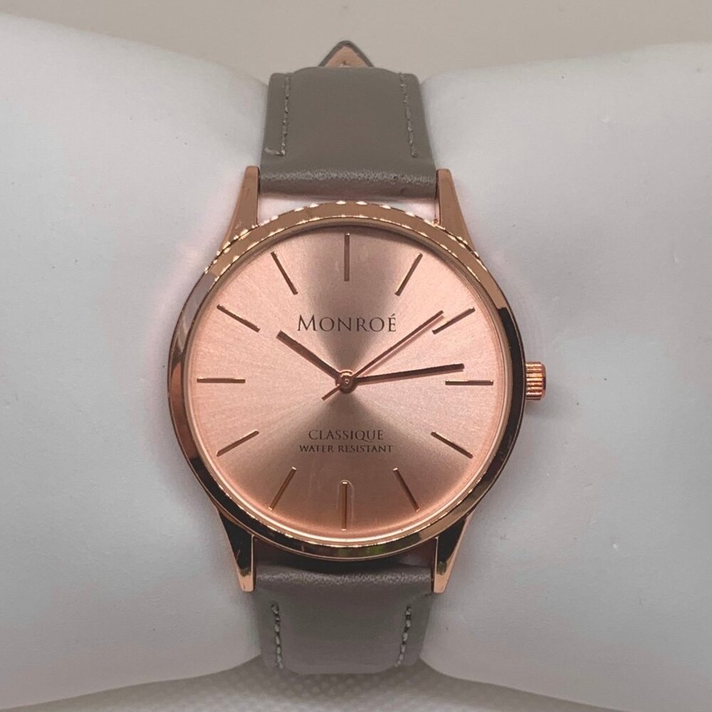 MONROE  By maestro designed in Toronto Classic women rose gold tone 36mm running